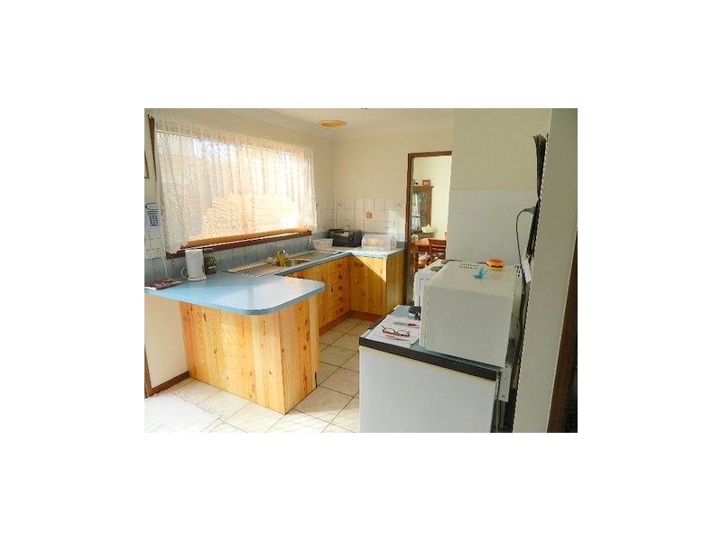 40 osterley avenue, Orient Point NSW 2540