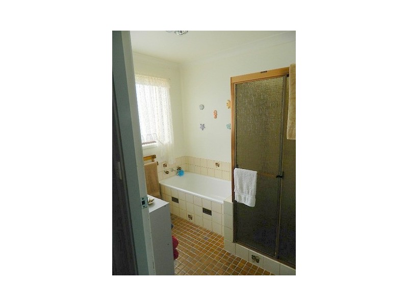 40 osterley avenue, Orient Point NSW 2540