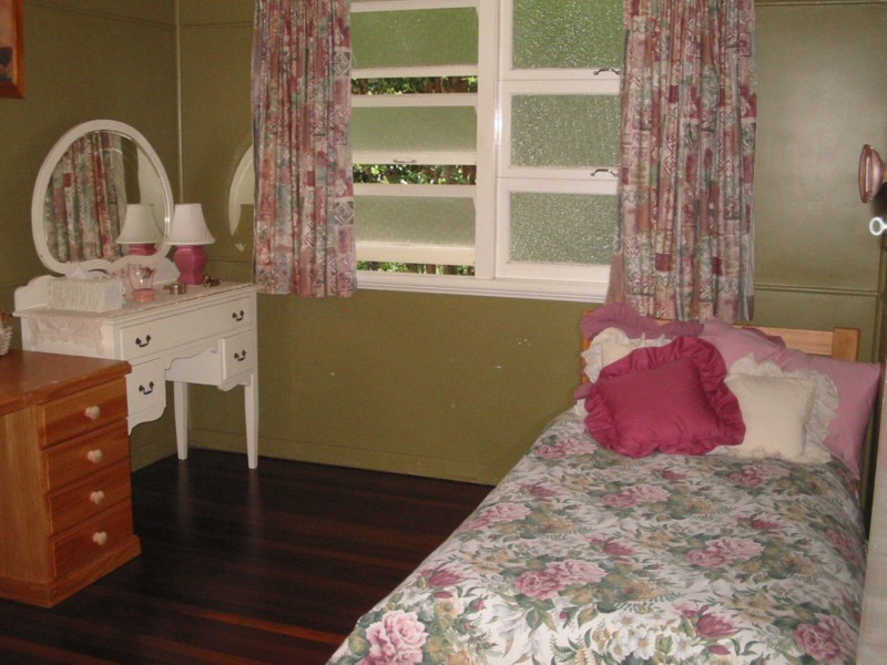 Holland Park QLD 4121