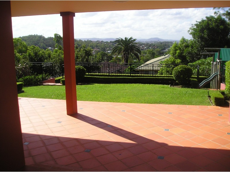 Holland Park West QLD 4121