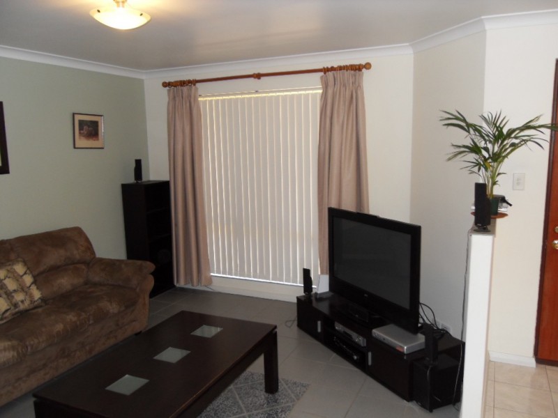 2/103 Epsom Ave, Redcliffe WA 6104