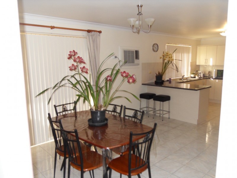 2/103 Epsom Ave, Redcliffe WA 6104