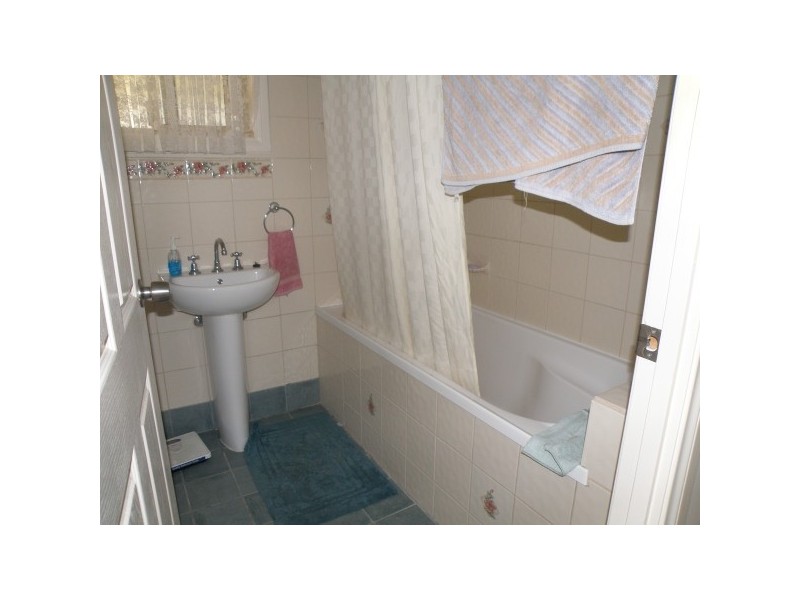 123 Emperor Street, Tin Can Bay QLD 4580