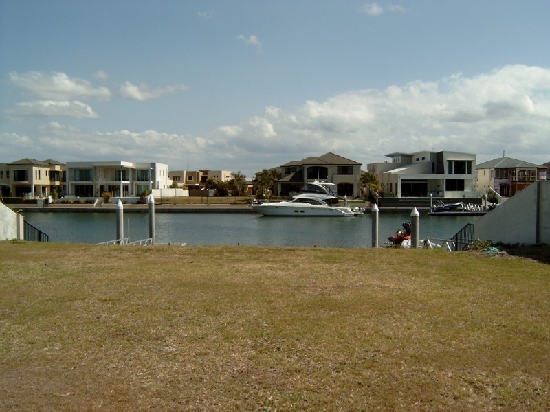 Paradise Point QLD 4216