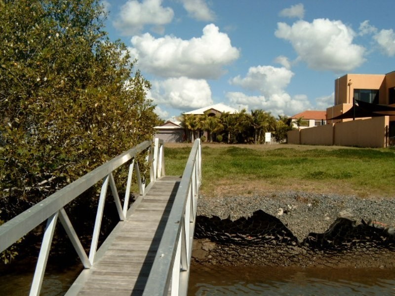 Oyster Cove QLD 4212