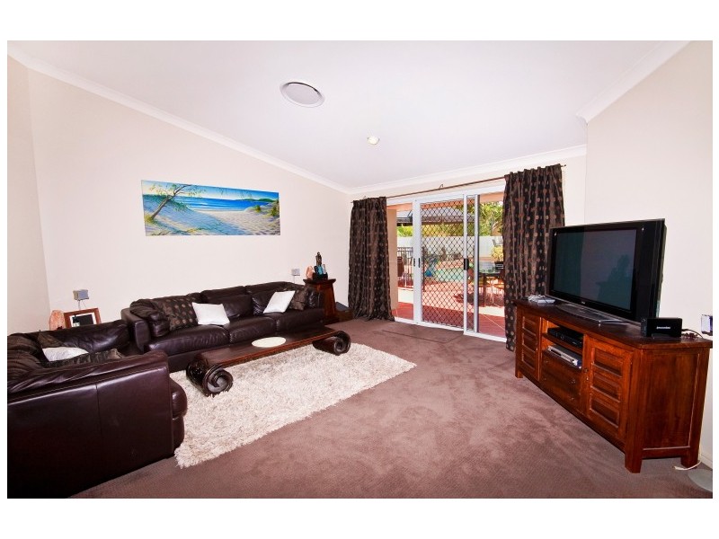 26 Westlake Court, Helensvale QLD 4212