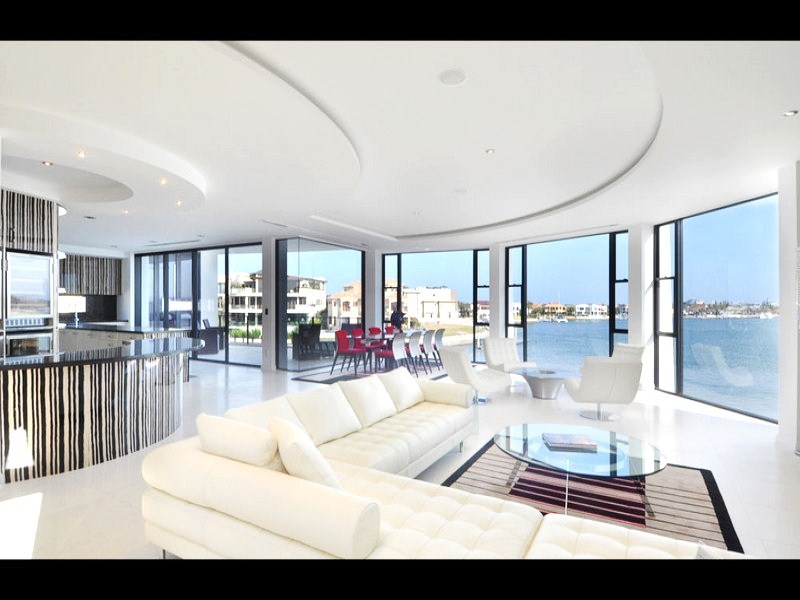 Sovereign Islands QLD 4216