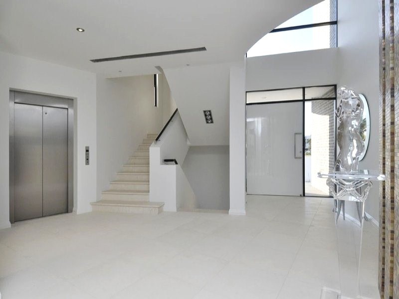 Sovereign Islands QLD 4216