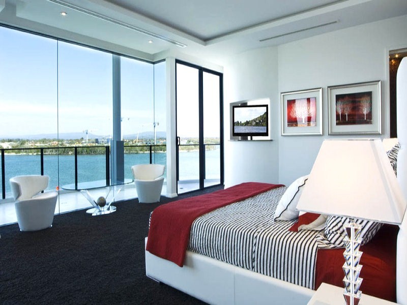 Sovereign Islands QLD 4216