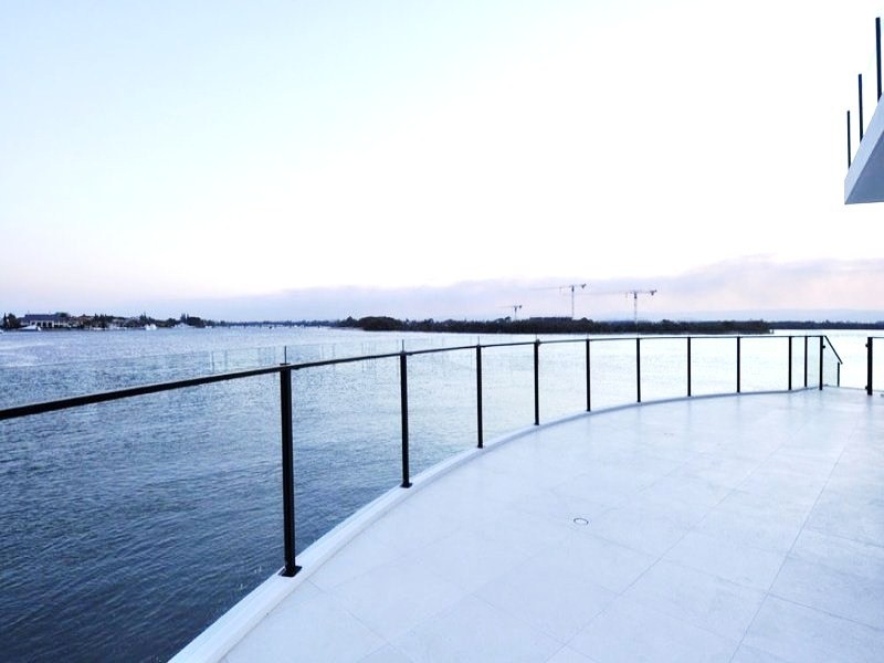 Sovereign Islands QLD 4216