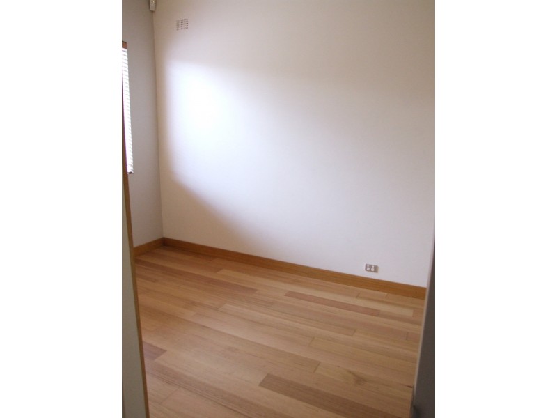 2/70 Petersham Road, Marrickville NSW 2204