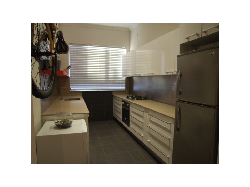 1/70 Petersham Road, Marrickville NSW 2204