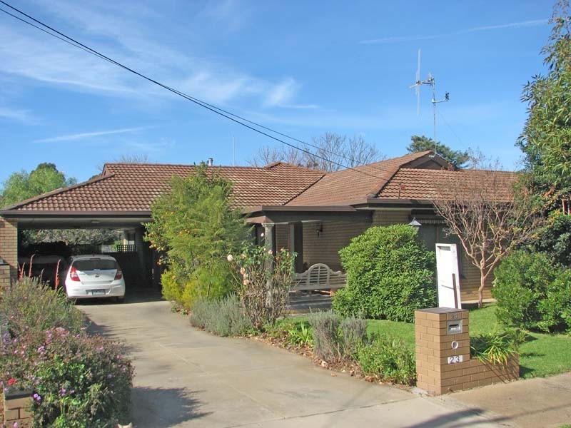 23 Jacaranda Avenue, Kyabram VIC 3620