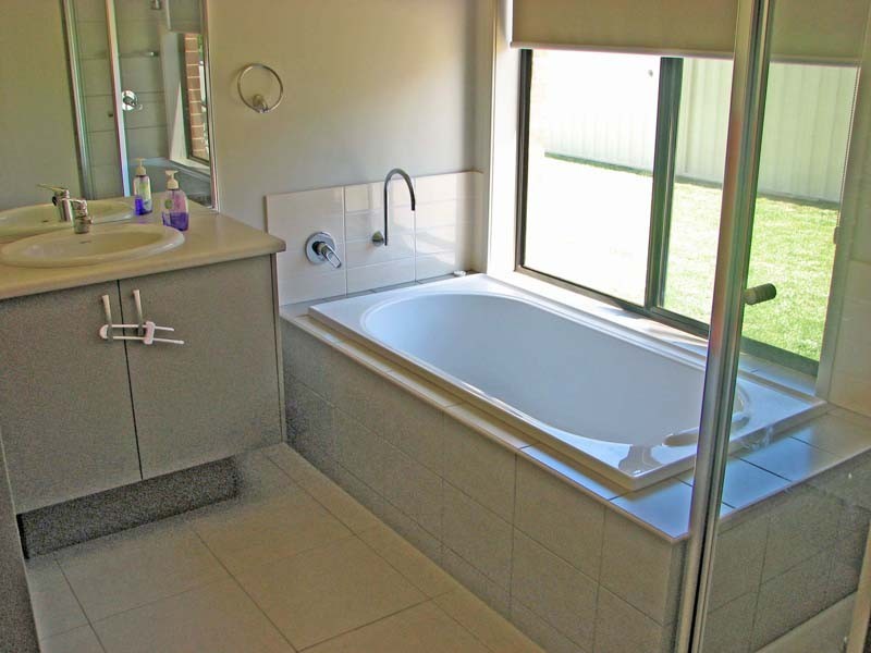 37 Tehan Avenue, Kyabram VIC 3620