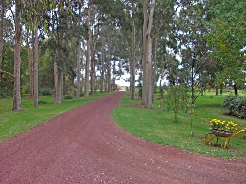 53 Howards Lane, Kyabram VIC 3620
