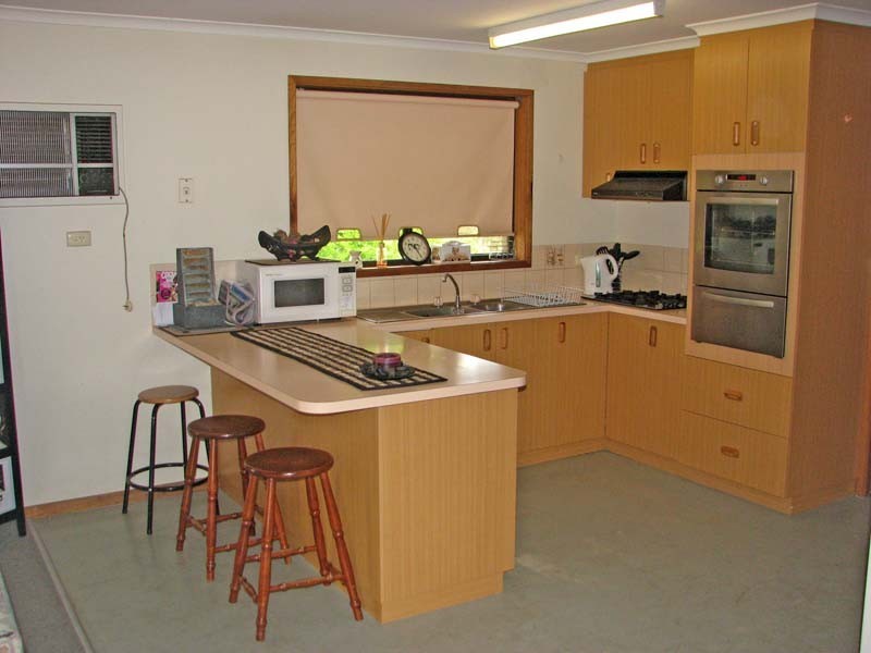 2/152 Fenaughty Street, Kyabram VIC 3620