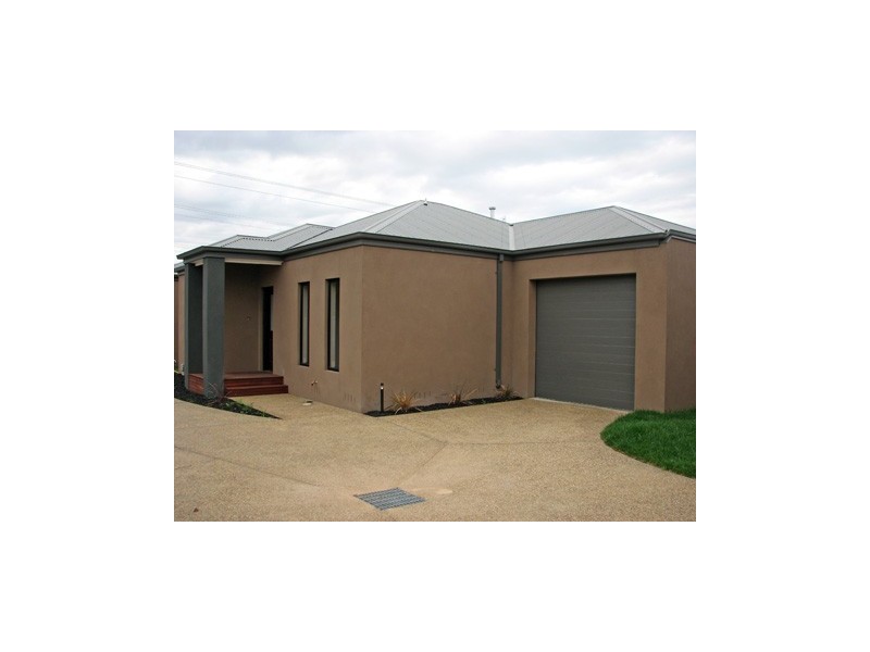 2/132 Fenaughty Street, Kyabram VIC 3620