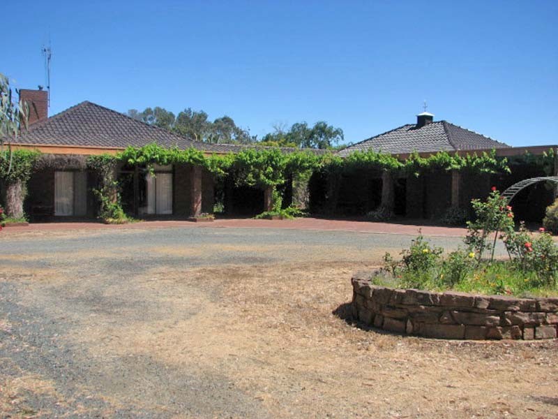 1566 McEwen Road, Kyabram VIC 3620