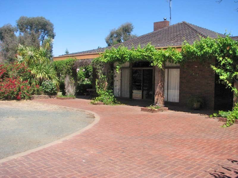 1566 McEwen Road, Kyabram VIC 3620