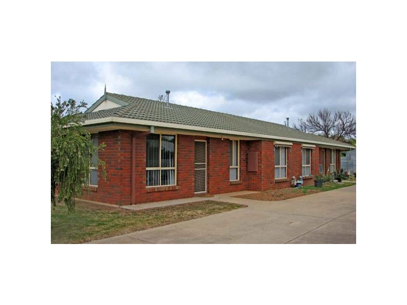 1 & 2/95 Albion Street, Kyabram VIC 3620