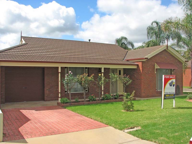 2/63 Lake Road, Kyabram VIC 3620