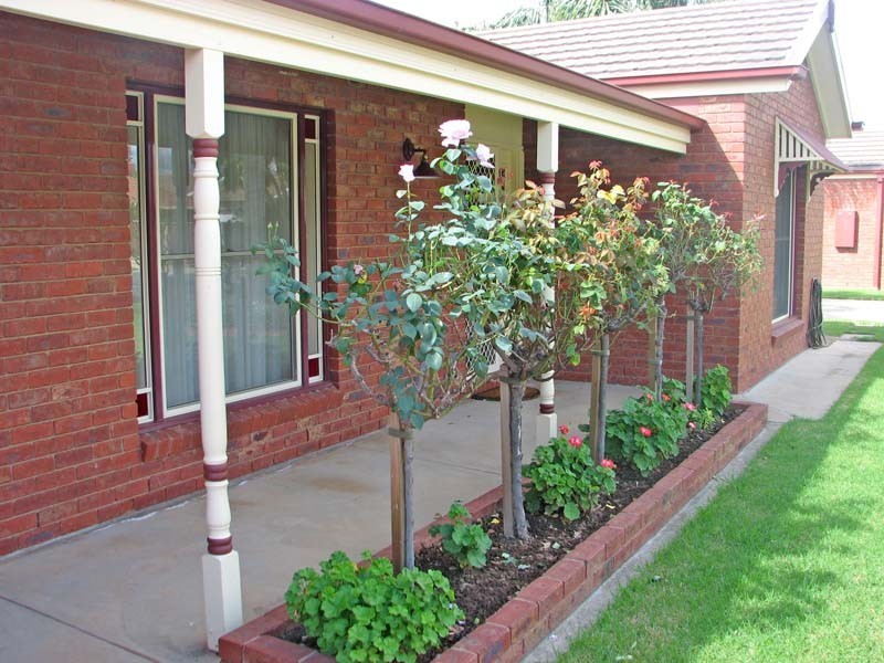 2/63 Lake Road, Kyabram VIC 3620