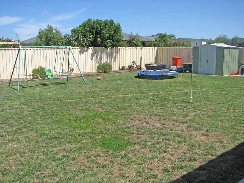 37 Tehan Avenue, Kyabram VIC 3620