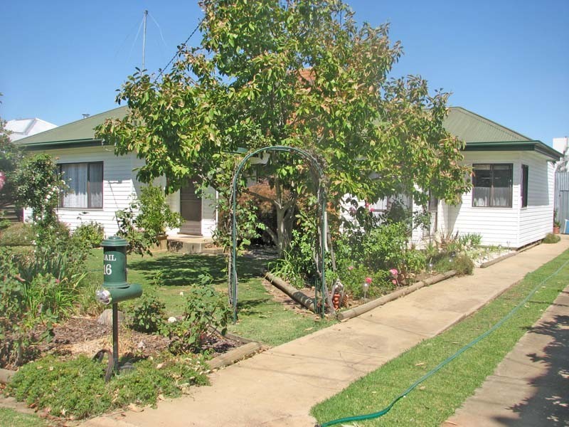 16 Savige Road, Stanhope VIC 3623