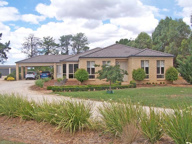 19 Amarco Lane, Kyabram VIC 3620
