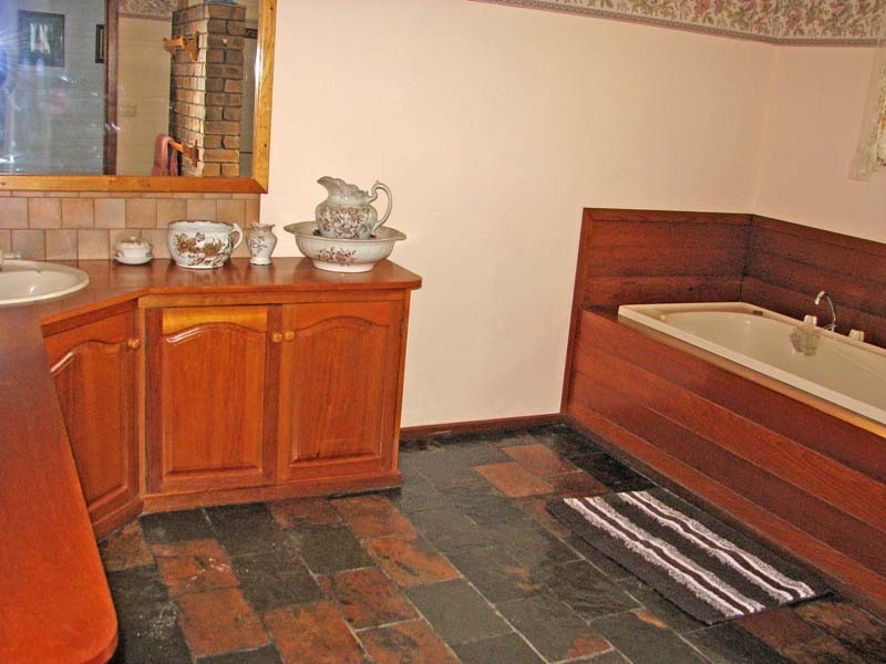 2 Lancaster Street, Kyabram VIC 3620