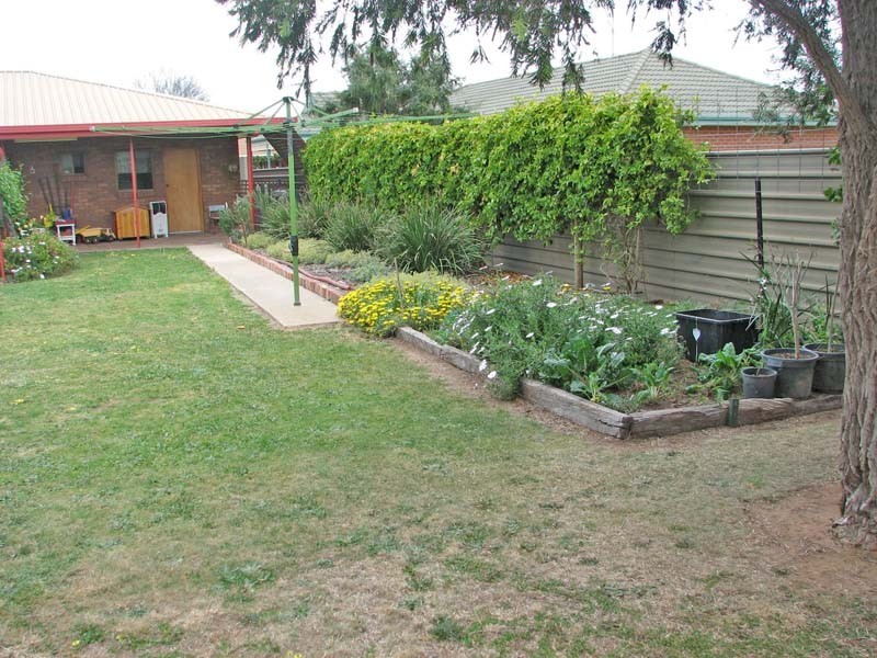 26 Outram Avenue, Kyabram VIC 3620