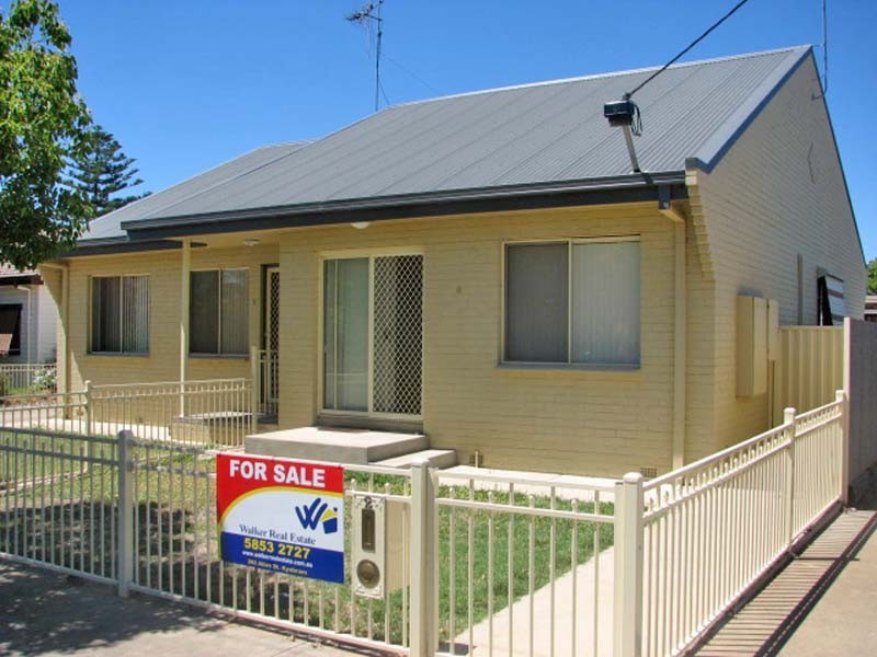 1 & 2/5 Sawers Avenue, Kyabram VIC 3620