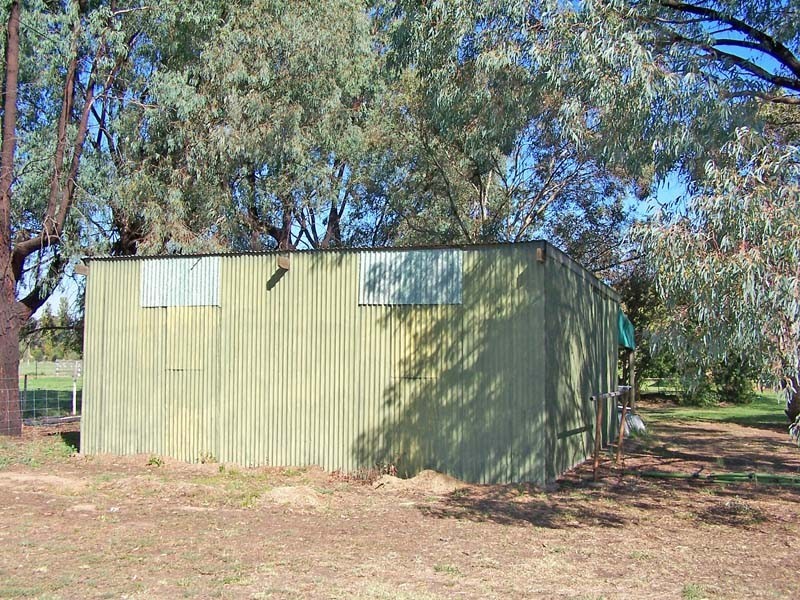 4 Thompsons Lane, Kyabram VIC 3620