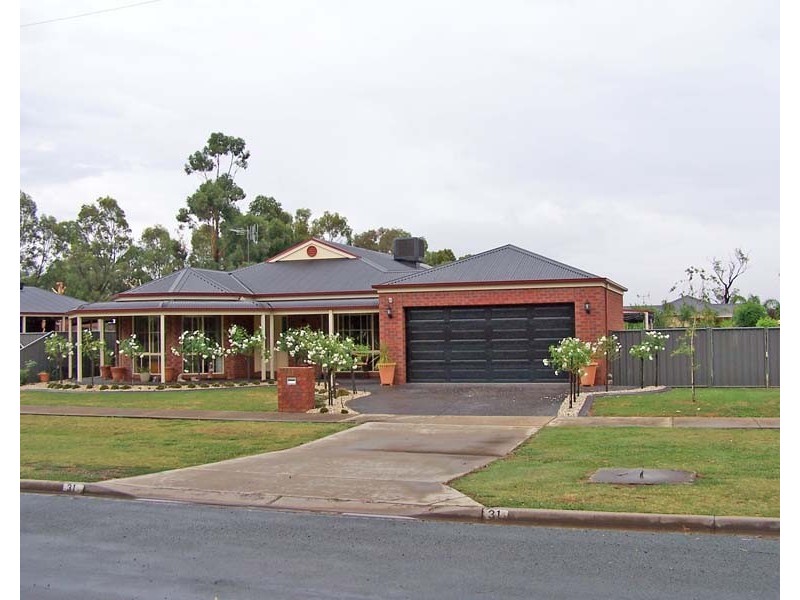 31 Railway Avenue, Stanhope VIC 3623
