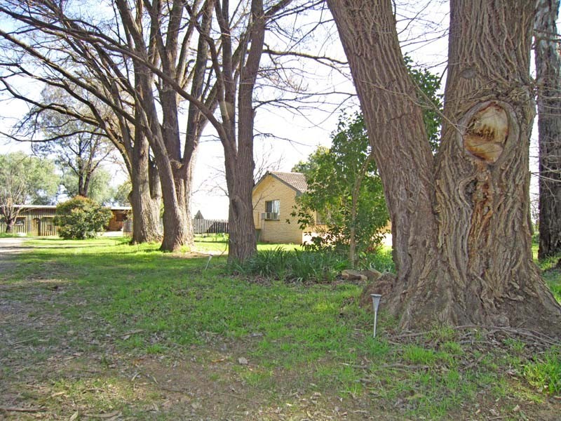 62 Howards Lane, Kyabram VIC 3620
