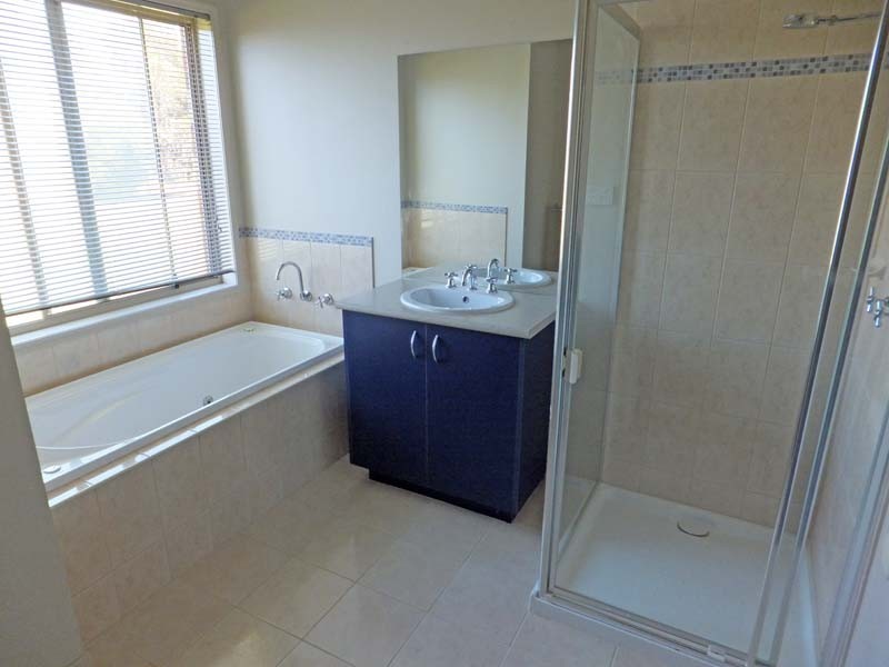 8 Dunstone Road, Kyabram VIC 3620