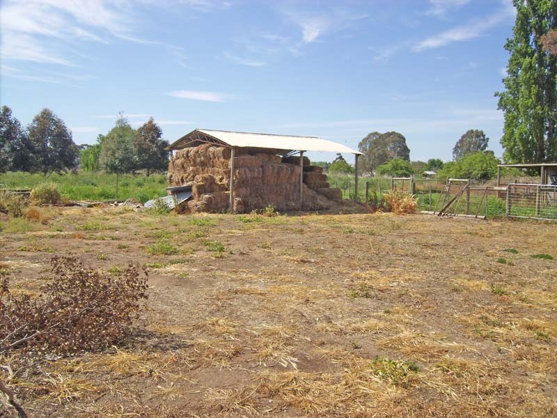 8 Dunstone Road, Kyabram VIC 3620