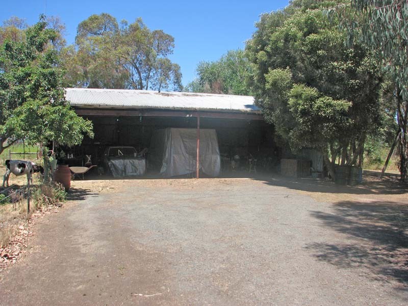 2240 McKenzie Road, Tongala VIC 3621