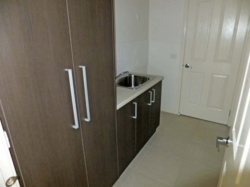 2/239 Fenaughty Street, Kyabram VIC 3620