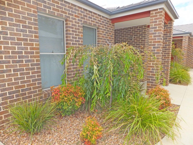 2/239 Fenaughty Street, Kyabram VIC 3620