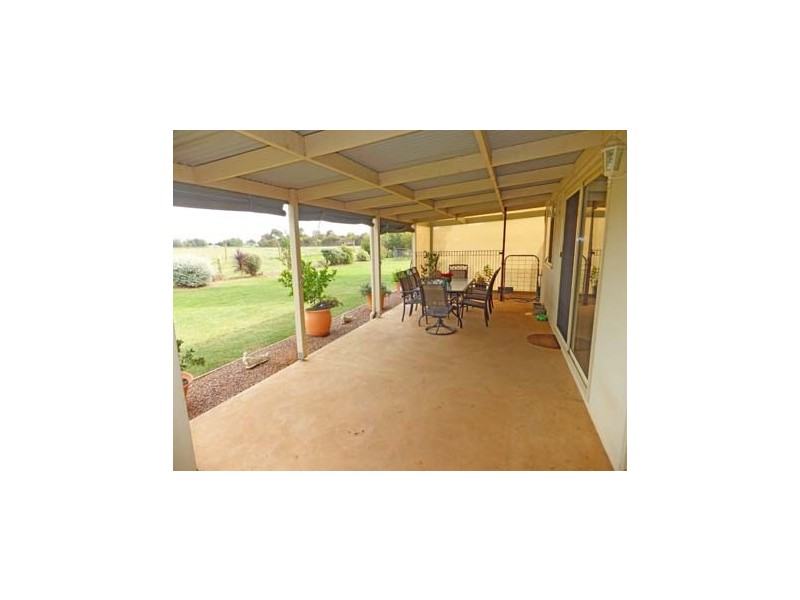 50 Waverley Avenue, Merrigum VIC 3618