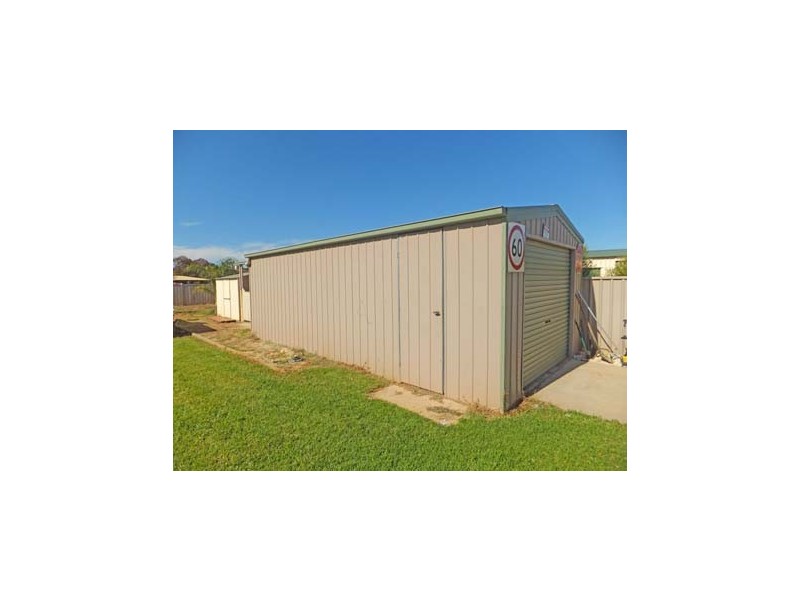 5 Crow Crescent, Kyabram VIC 3620