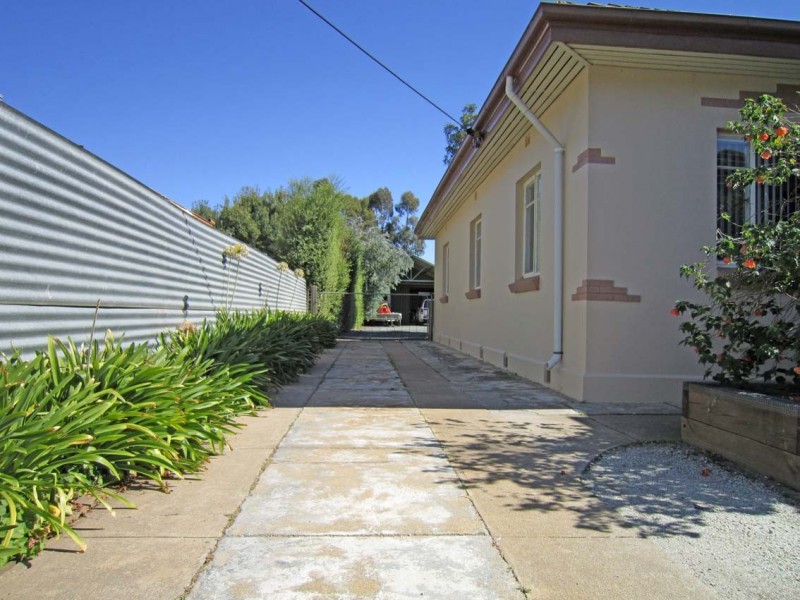6 Hawkins Street, Kyabram VIC 3620