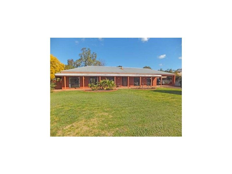 9 Munro Crescent, Kyabram VIC 3620