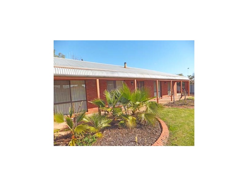 9 Munro Crescent, Kyabram VIC 3620