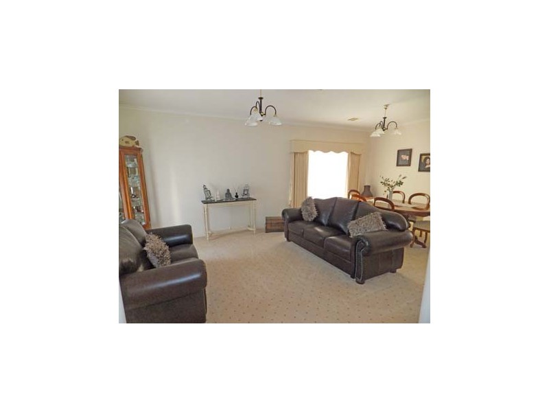 10 Curtis Court, Kyabram VIC 3620