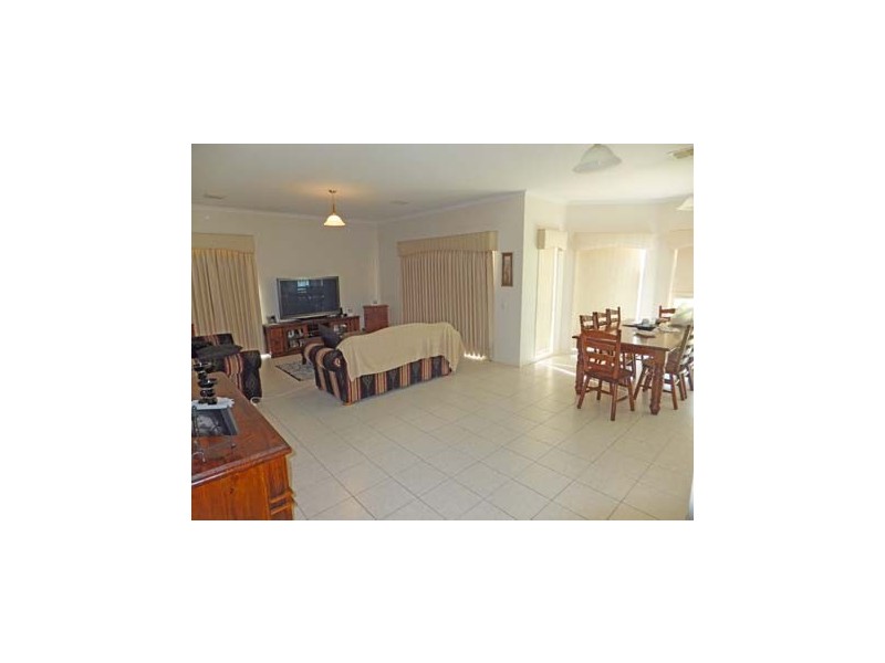 10 Curtis Court, Kyabram VIC 3620