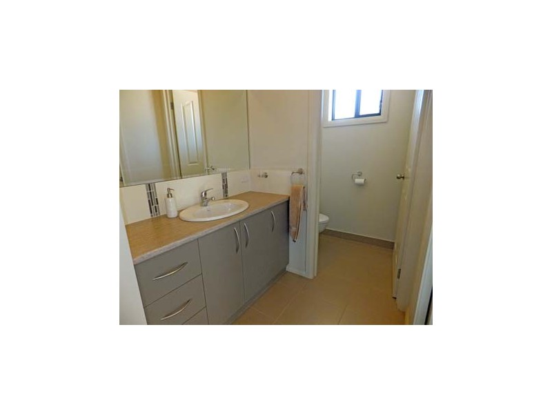 10 Jenmar Drive, Kyabram VIC 3620