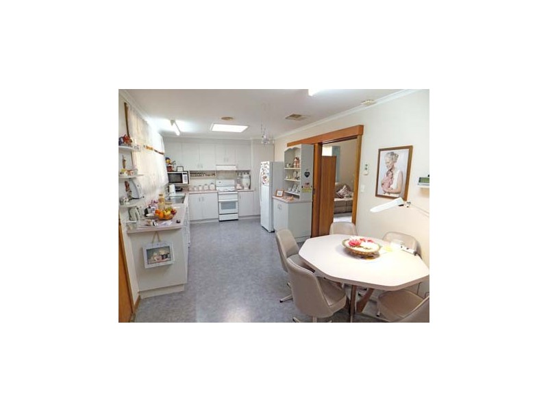 156 Fenaughty Street, Kyabram VIC 3620