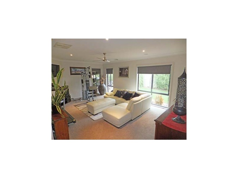 3 Alan Charlton Drive, Tongala VIC 3621